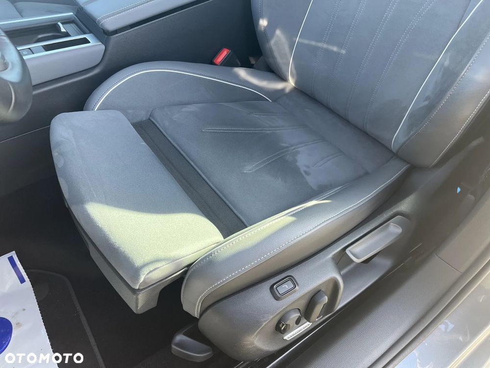 Volkswagen Passat Variant 2.0 TDI SCR Business DSG - 12