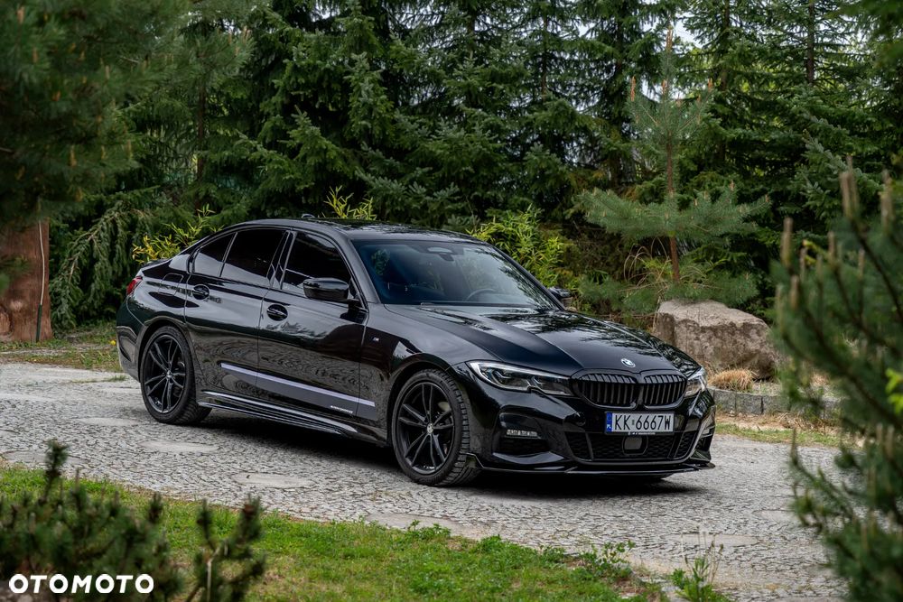 BMW Seria 3 320d xDrive M Sport sport - 2