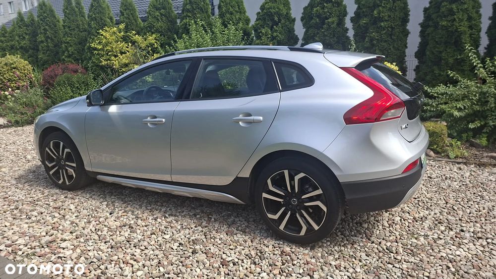 Volvo V40 D2 Drive-E Momentum - 8