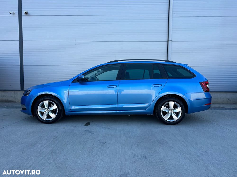 Skoda Octavia 2.0 TDI DSG Style - 3
