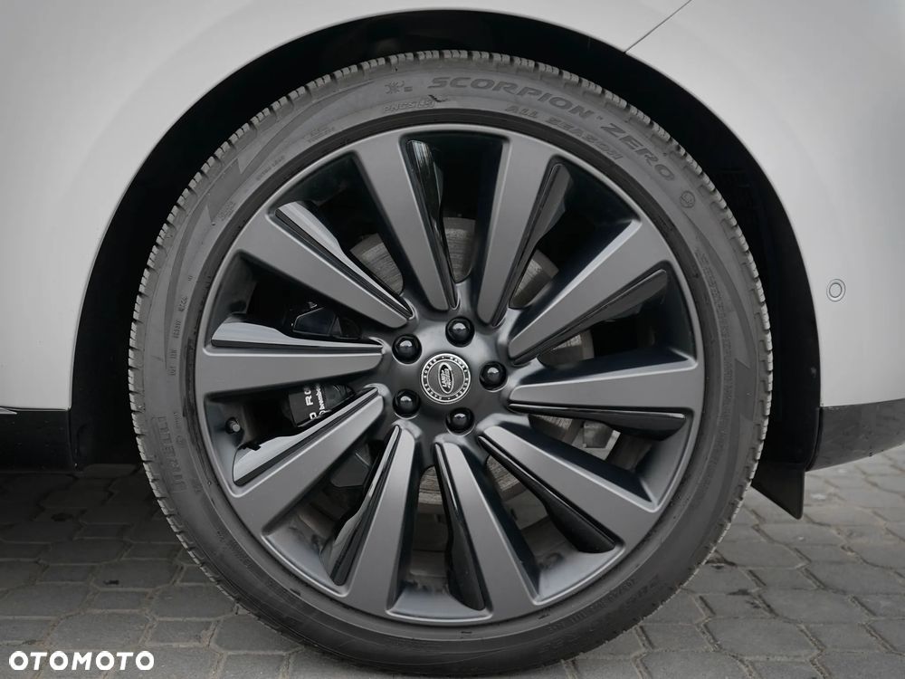 Land Rover Range Rover P615 SV - 12