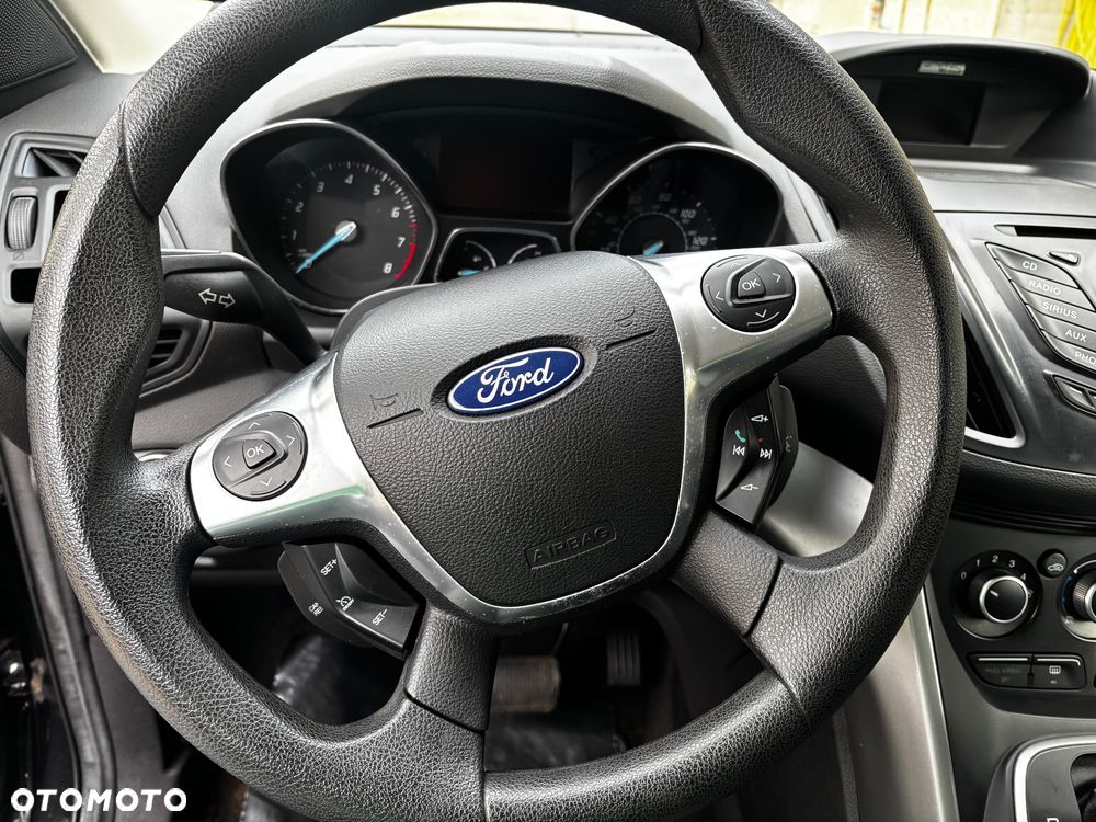 Ford Kuga - 13