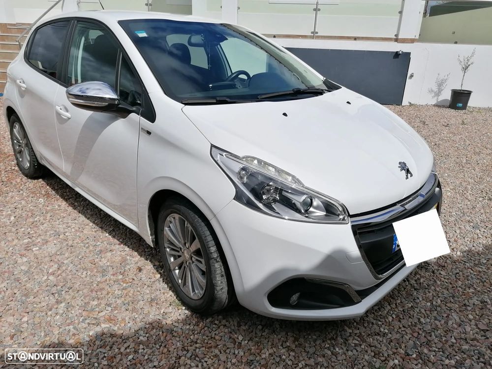 Peugeot 208 - 7