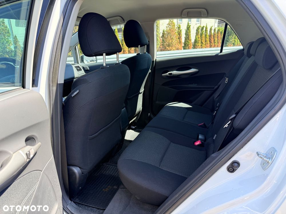 Toyota Auris - 22