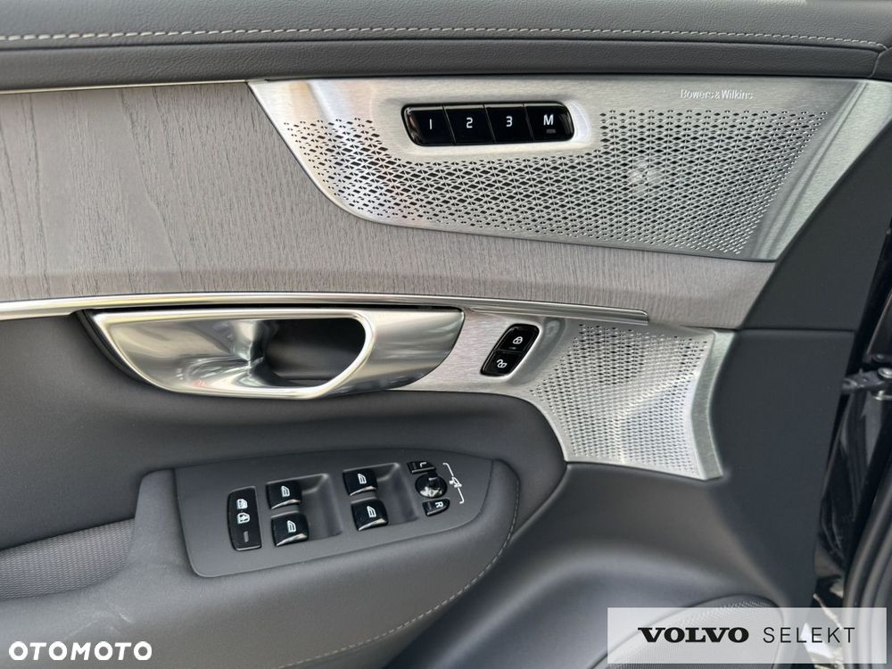 Volvo XC 90 T8 AWD Plug-In Hybrid Ultra Dark 7os - 28