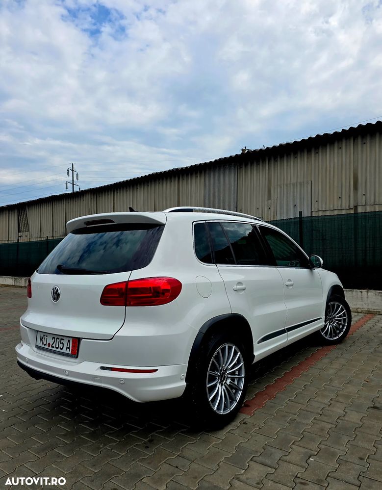Volkswagen Tiguan ver-2-0-tdi-dpf-4motion-dsg-cup-sport-style - 4