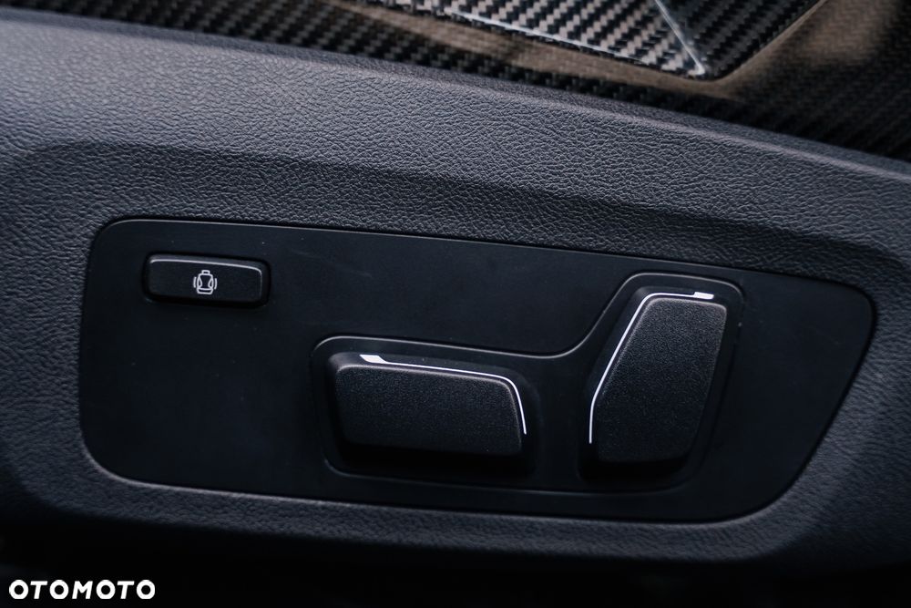 BMW M4 Competition M xDrive - 30