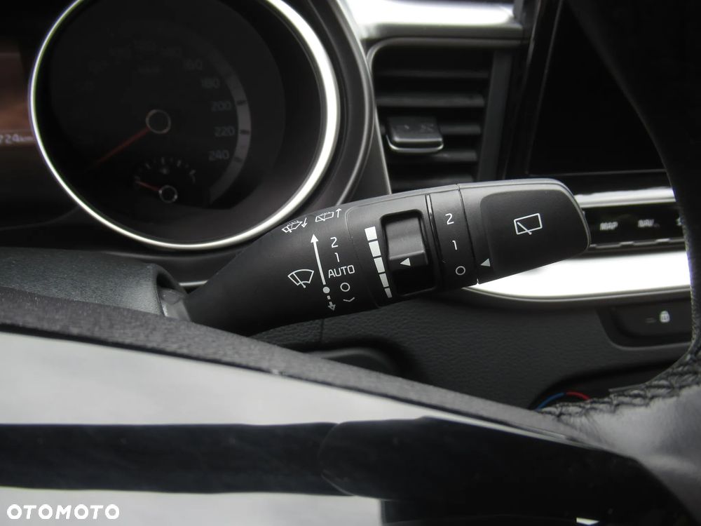 Kia Ceed 1.5 T-GDI M - 14