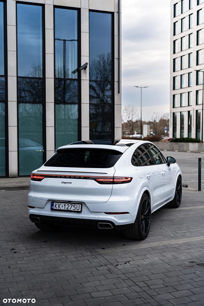 Porsche Cayenne E-Hybrid - 4