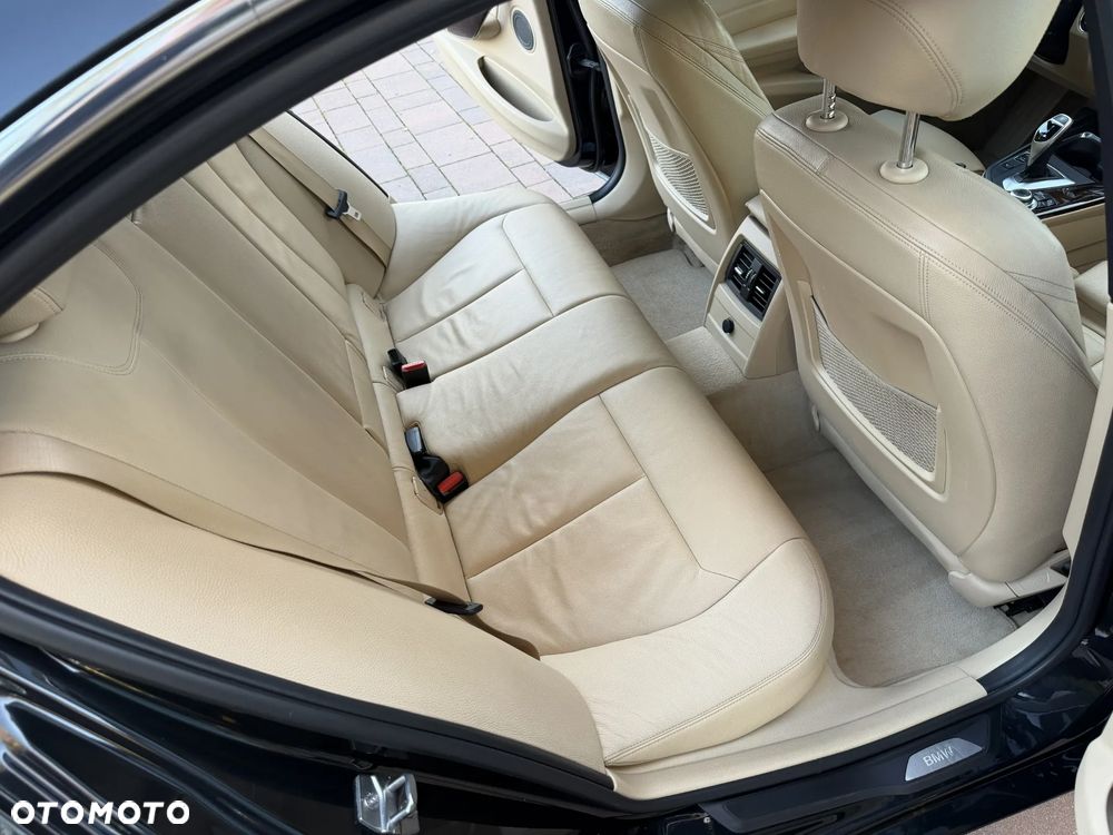BMW Seria 3 - 22