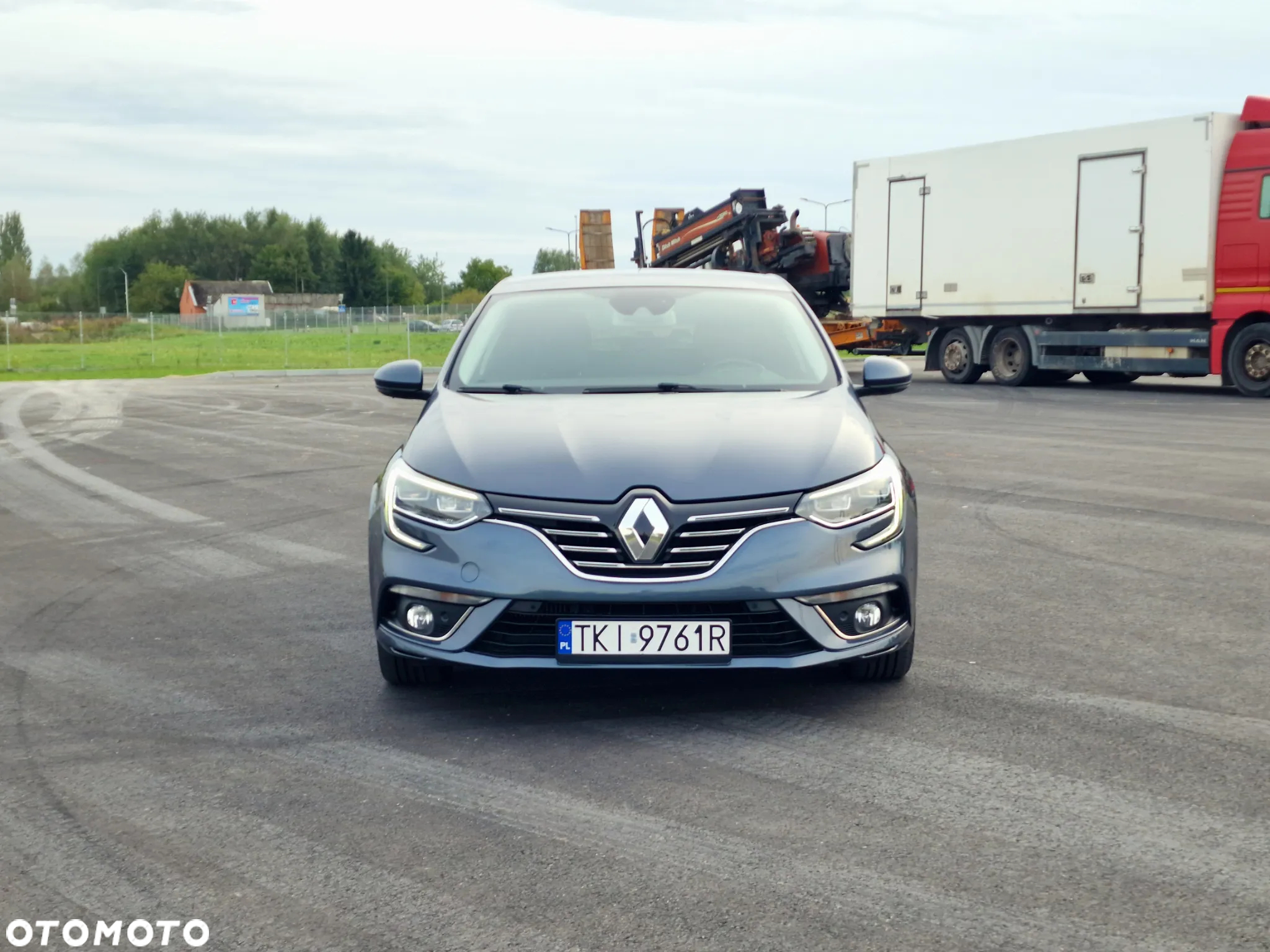 Renault Megane ENERGY TCe 130 Start & Stop Bose Edition - 4