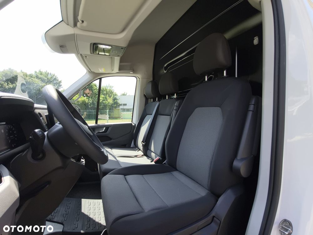 Volkswagen Crafter - 12