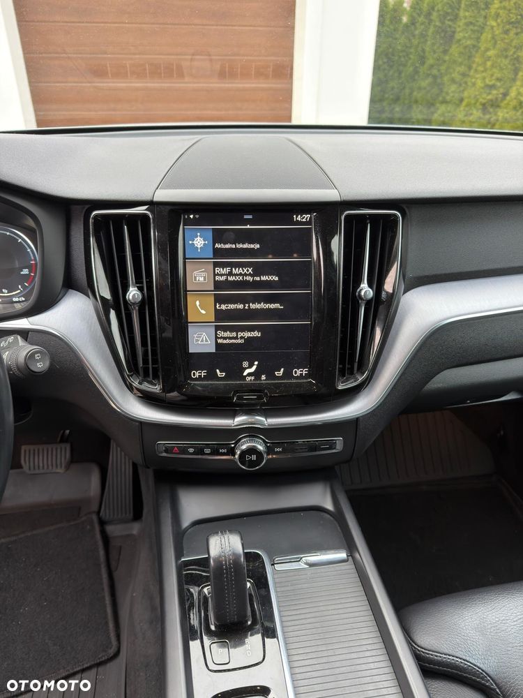 Volvo XC 60 B4 D AWD Geartronic Momentum - 13