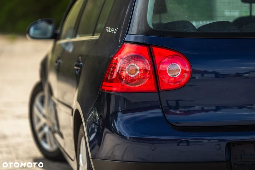 Volkswagen Golf 1.6 Tour - 16