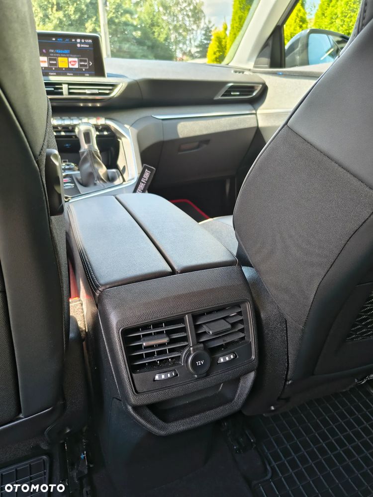 Peugeot 3008 1.5 BlueHDi Allure S&S - 9
