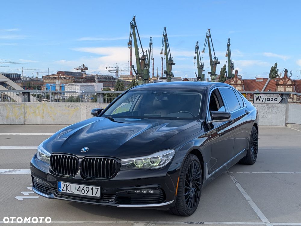 BMW Seria 7 740Li - 1