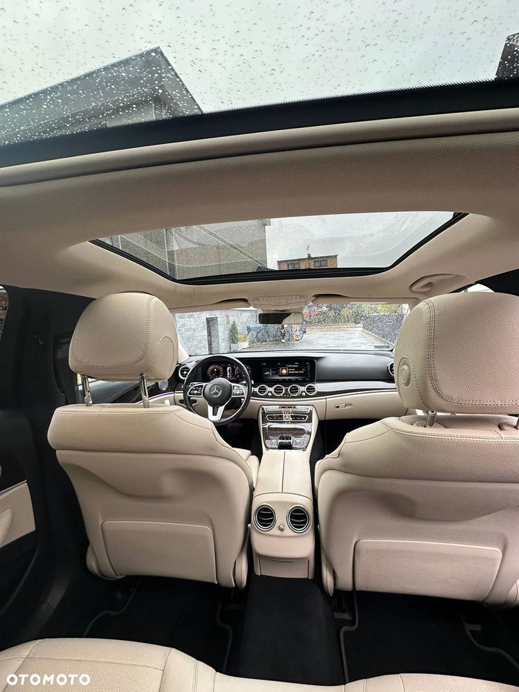 Mercedes-Benz Klasa E 300 d 9G-TRONIC - 15