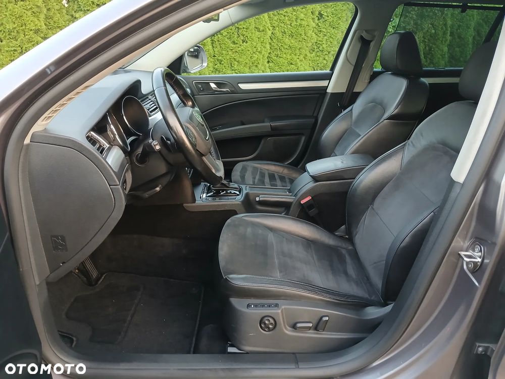 Skoda Superb 2.0 TDI Elegance DSG - 20