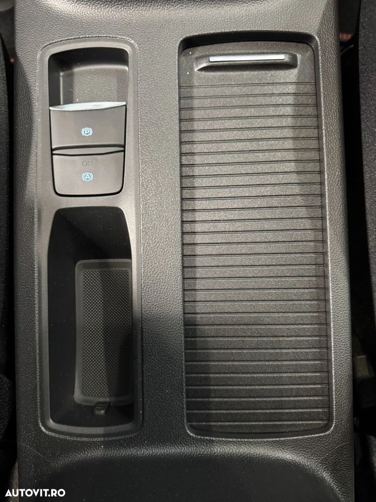 Ford Focus 1.0 EcoBoost Hybrid Aut. ST-LINE X - 10