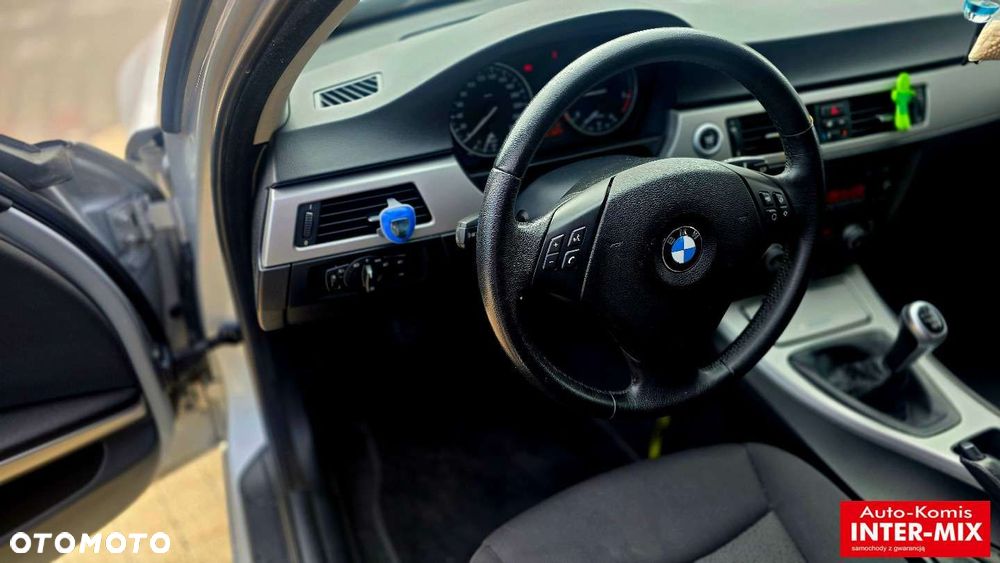 BMW Seria 3 - 26