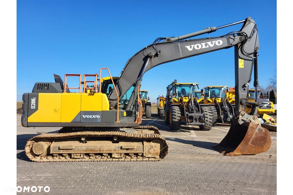 Volvo EC200EL - 3