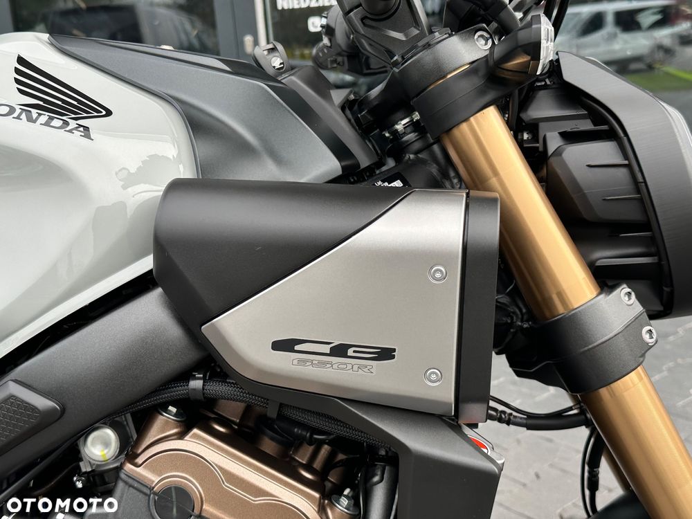 Honda CB - 17