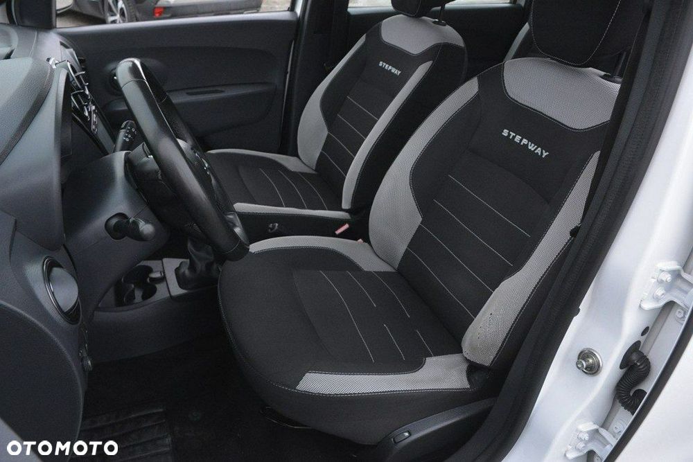 Dacia Lodgy 1.2 TCe Stepway - 15