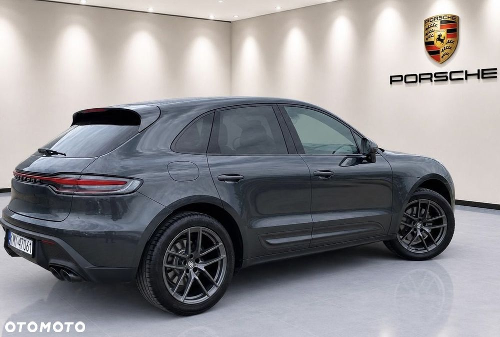 Porsche Macan T - 2