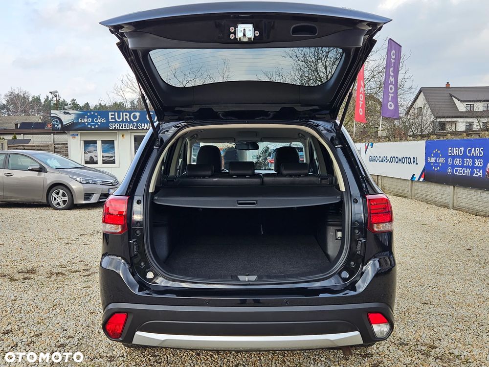 Mitsubishi Outlander 2.0 City Style 2WD - 18