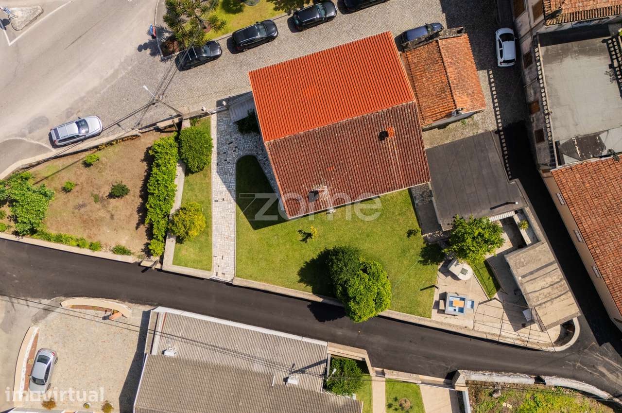Moradia individual com terreno de 530 m² - Soutelo - Vila Verde