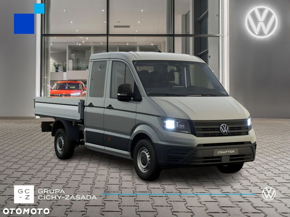 Volkswagen Crafter 35 Skrzyniowy z podwójną kabiną silnik: 2,0 l EU6 SCR 140 KM / skrzynia biegów: Przedni napęd manualna 6-biegowa rozstaw osi: 3640 mm - 7