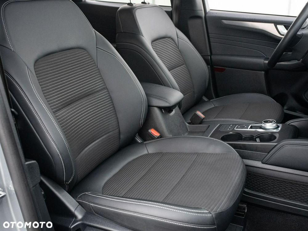 Ford Kuga 2.5 FHEV AWD Titanium X - 31