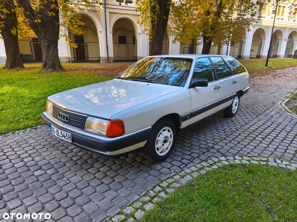 Audi 100 Avant - 1