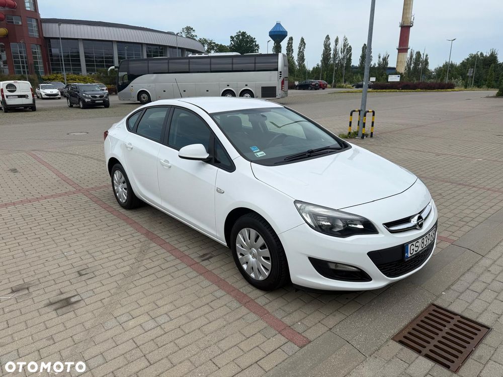Opel Astra - 4