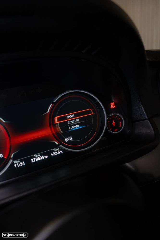 BMW 520 d Pack M - 37