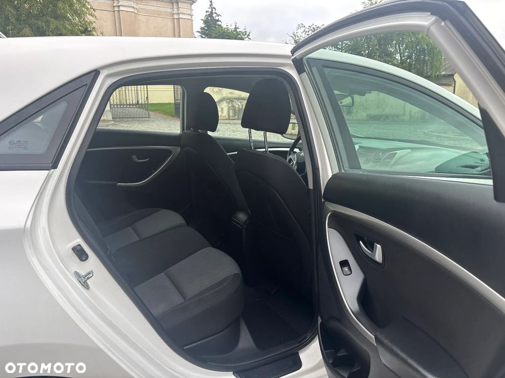 Hyundai i30 1.6 CRDI Trend - 18