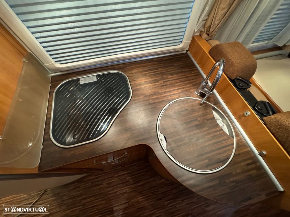 Hymer Classe B CL 654 3.0JTD - 25