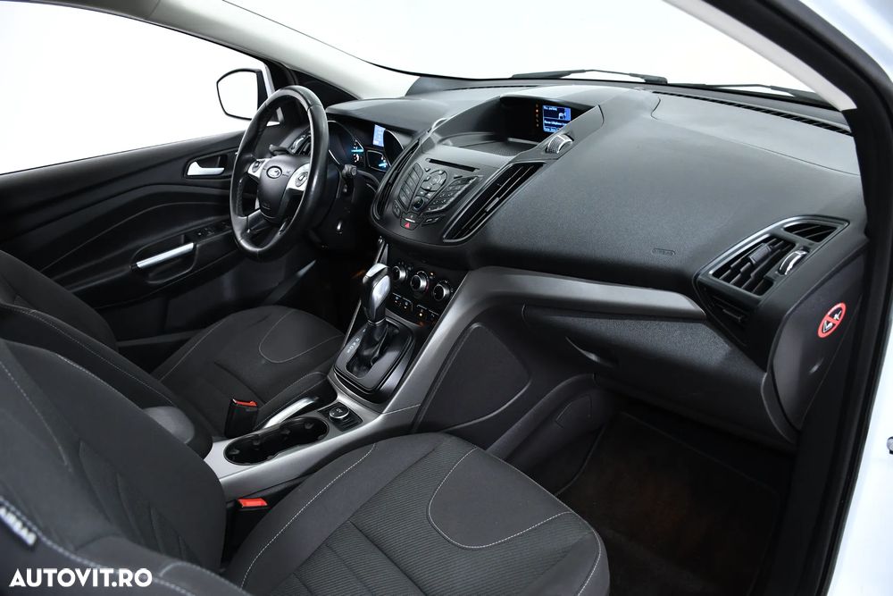 Ford Kuga 2.0 TDCi 4x4 Trend - 6