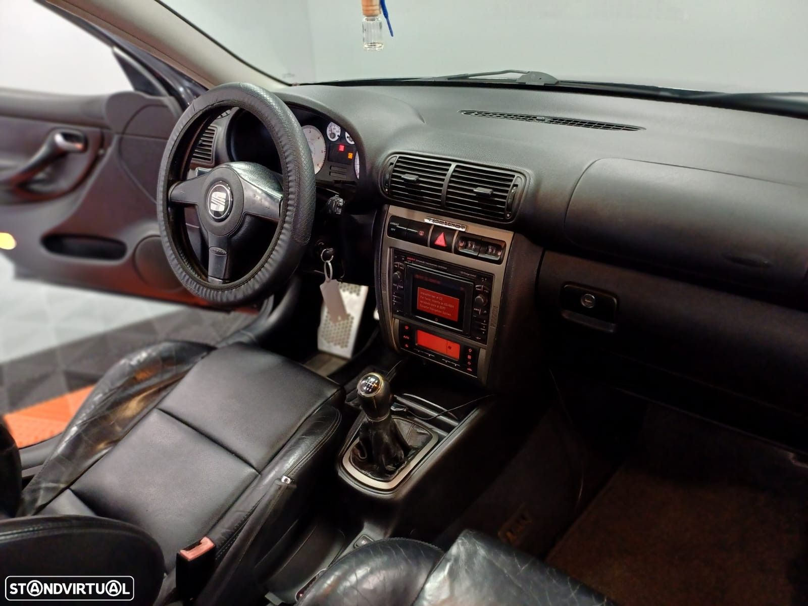 SEAT Leon 1.9 TDI Top Sport - 19