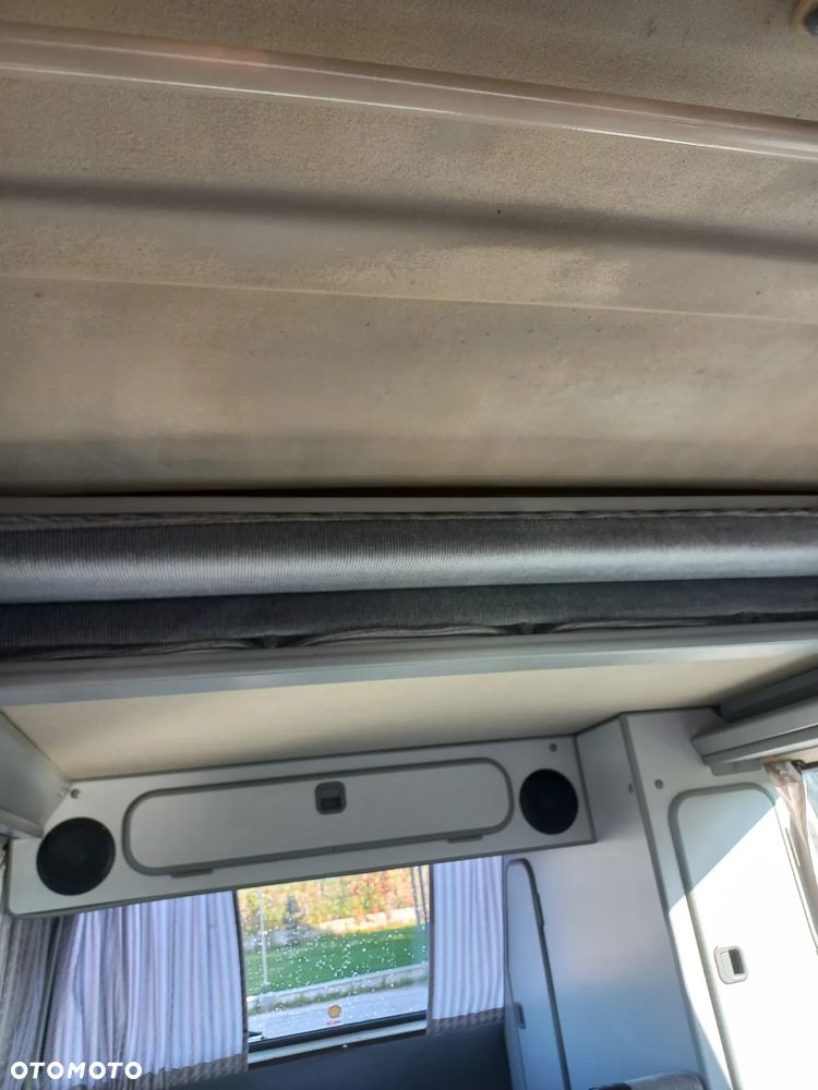 Volkswagen Transporter - 29