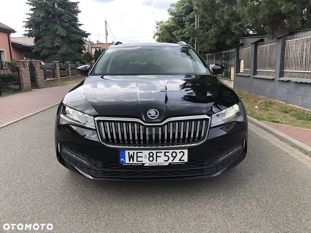 Skoda Superb 2.0 TDI SCR Style DSG - 2