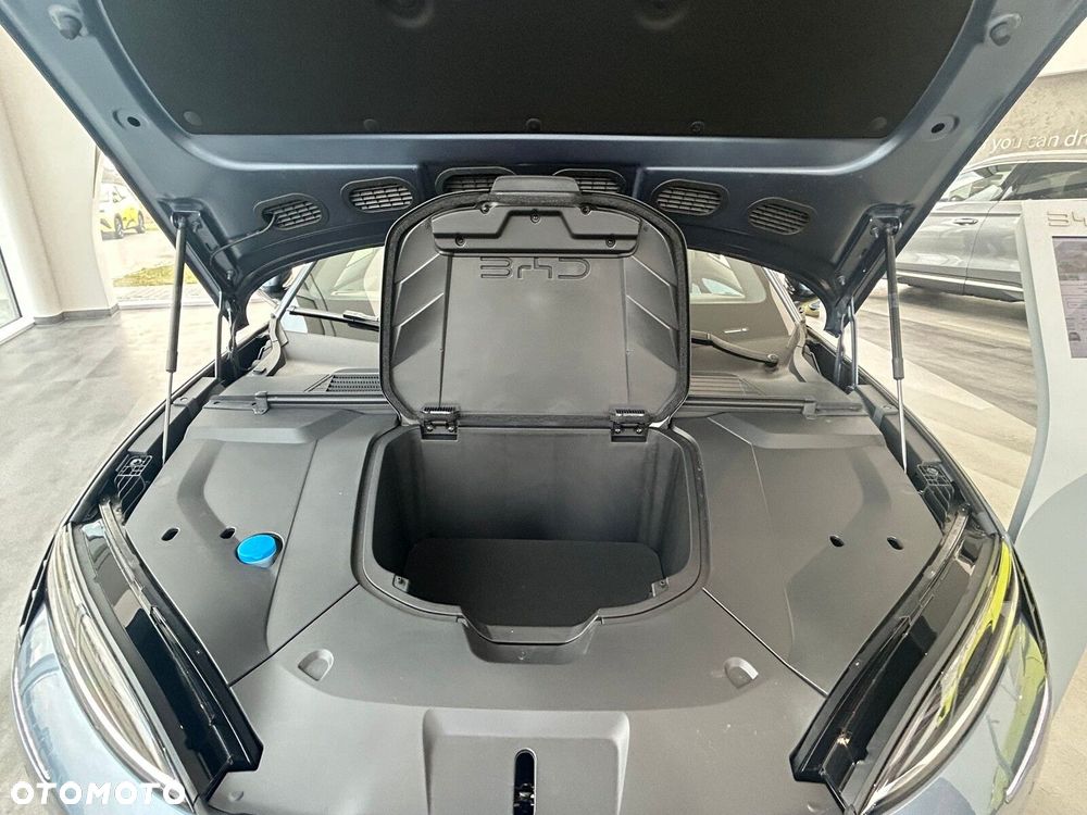 BYD Seal - 11
