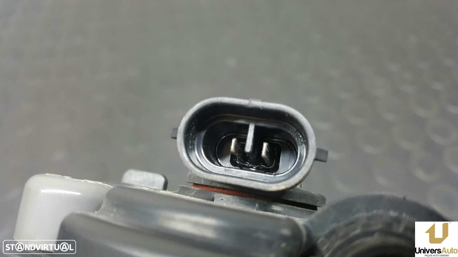 FAROL DE NEVOEIRO ESQUERDO VOLKSWAGEN TOUAREG (7LA) TDI V6 - 4