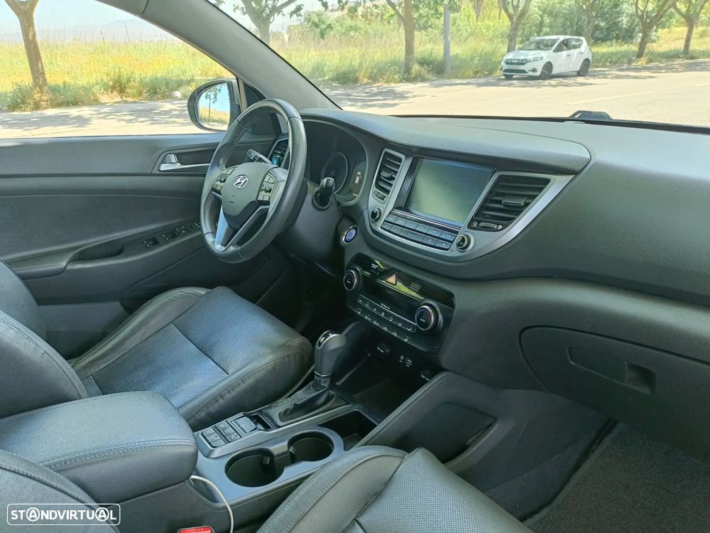 Hyundai Tucson 1.7 CRDi Premium DCT - 18