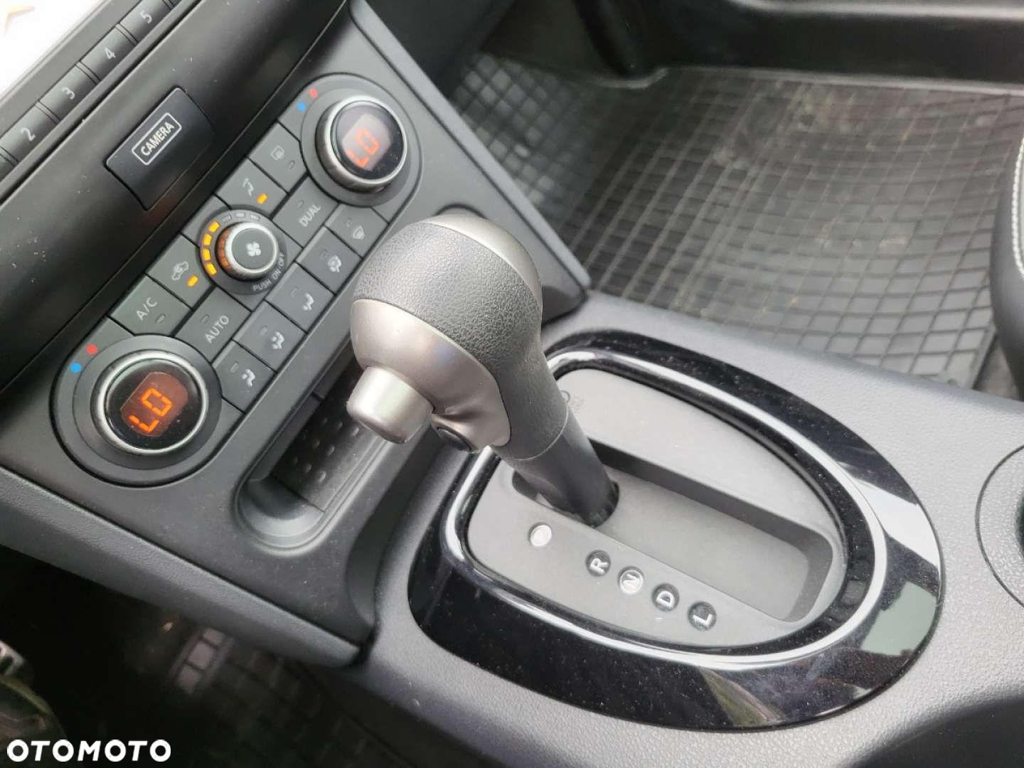Nissan Qashqai - 11