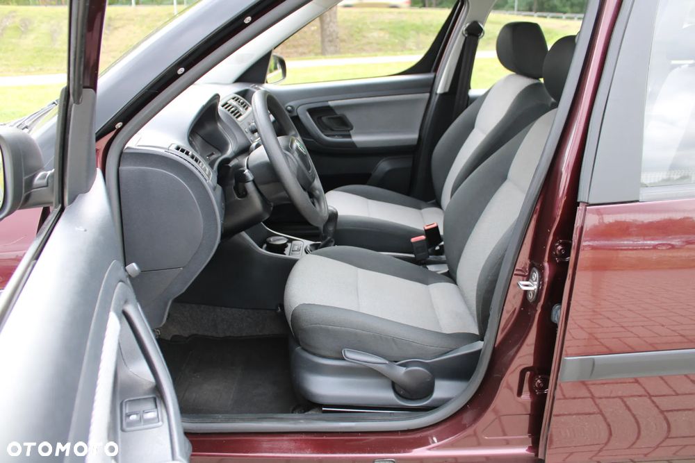 Skoda Roomster - 18