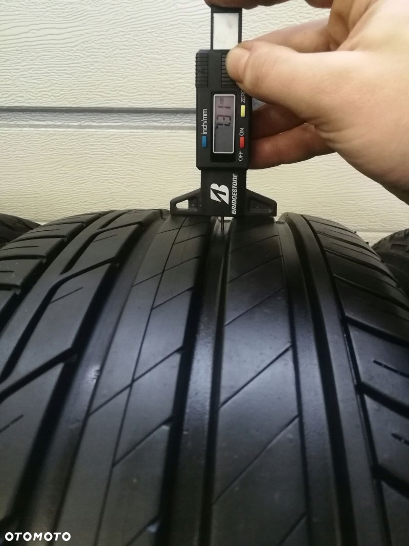 Opony letnie 215/50 R 18 Bridgestone Turanza T001 - 4