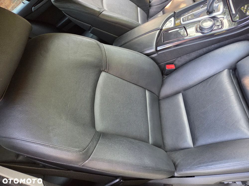 BMW Seria 5 - 16