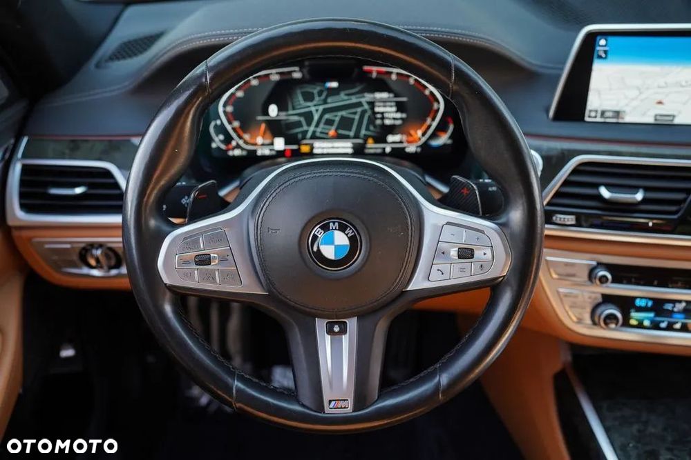 BMW Seria 7 740i - 18