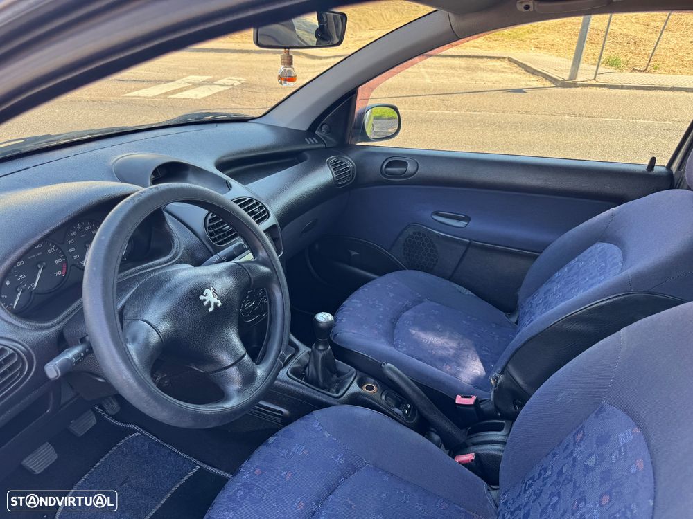 Peugeot 206 1.1 XT - 10